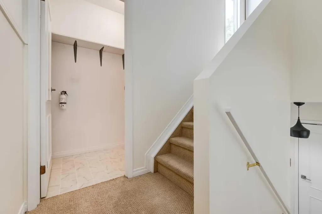 103 Grier Terrace NE Calgary AB T2K 5Y6