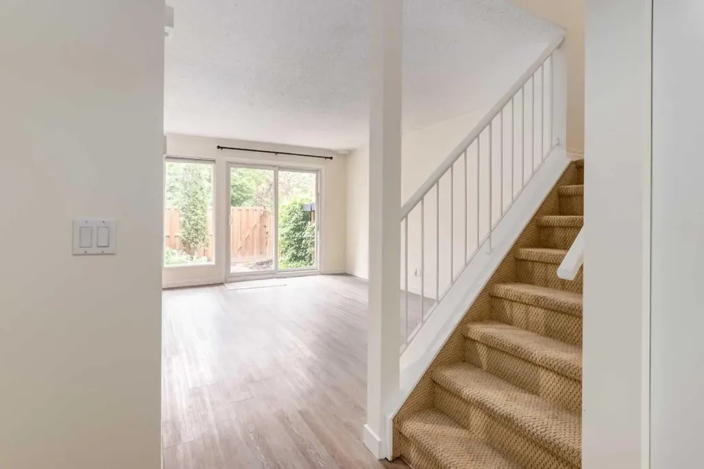 103 Grier Terrace NE Calgary AB T2K 5Y6