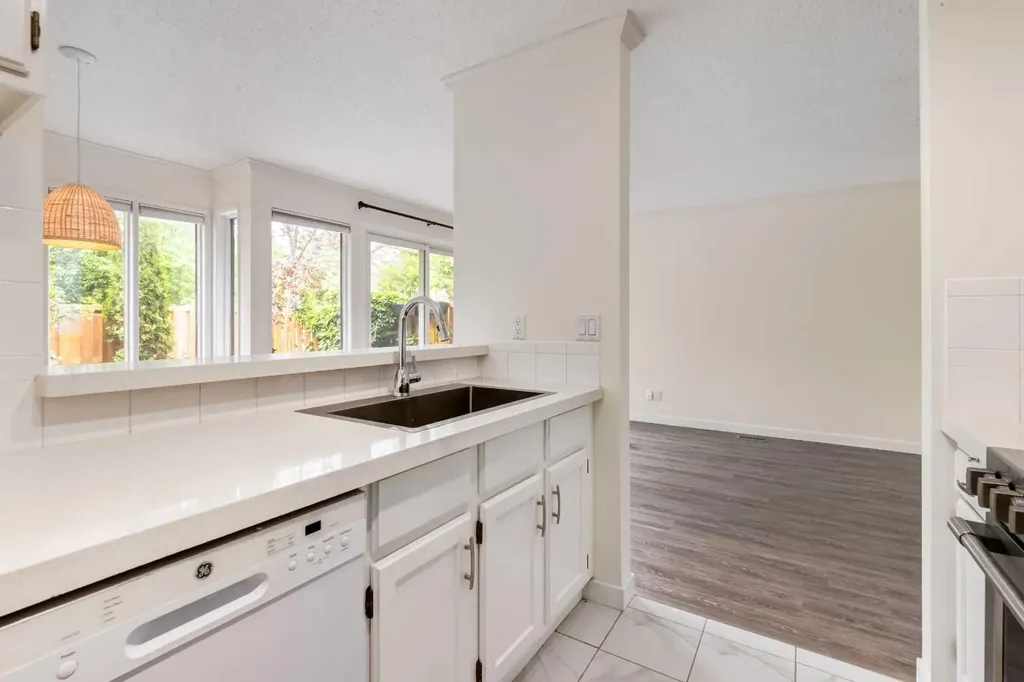 103 Grier Terrace NE Calgary AB T2K 5Y6