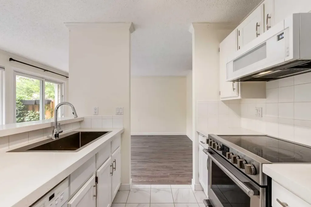 103 Grier Terrace NE Calgary AB T2K 5Y6
