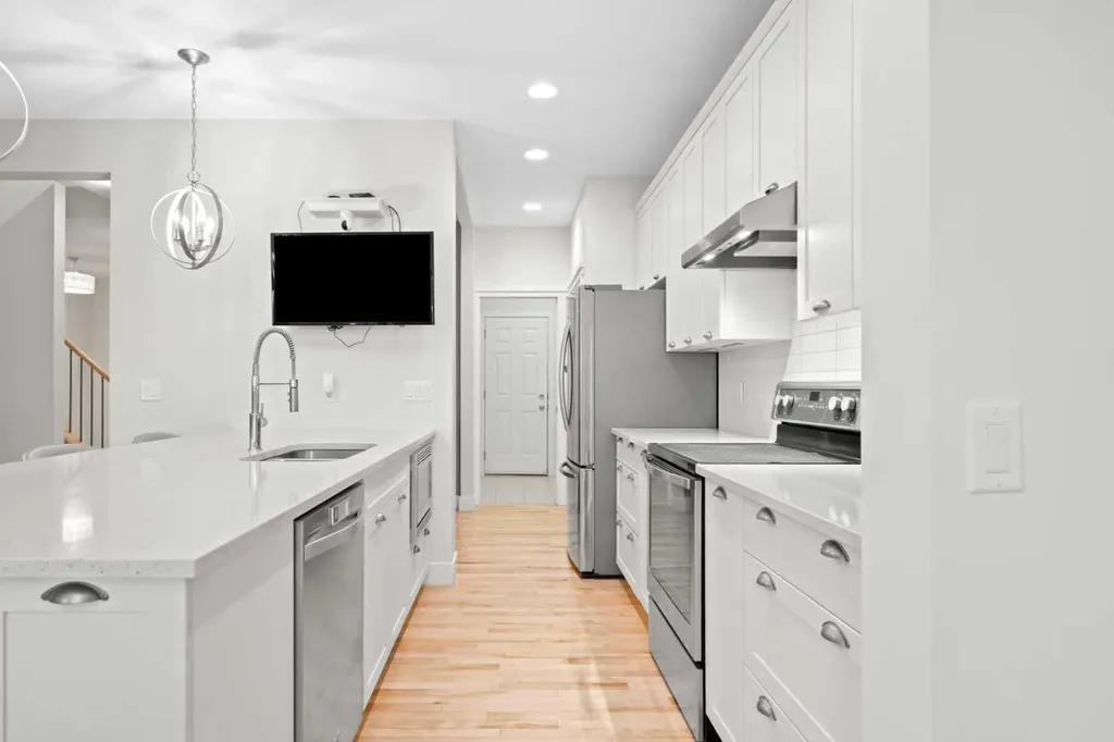 115 Mahogany Way SE Calgary AB T3M 1N5