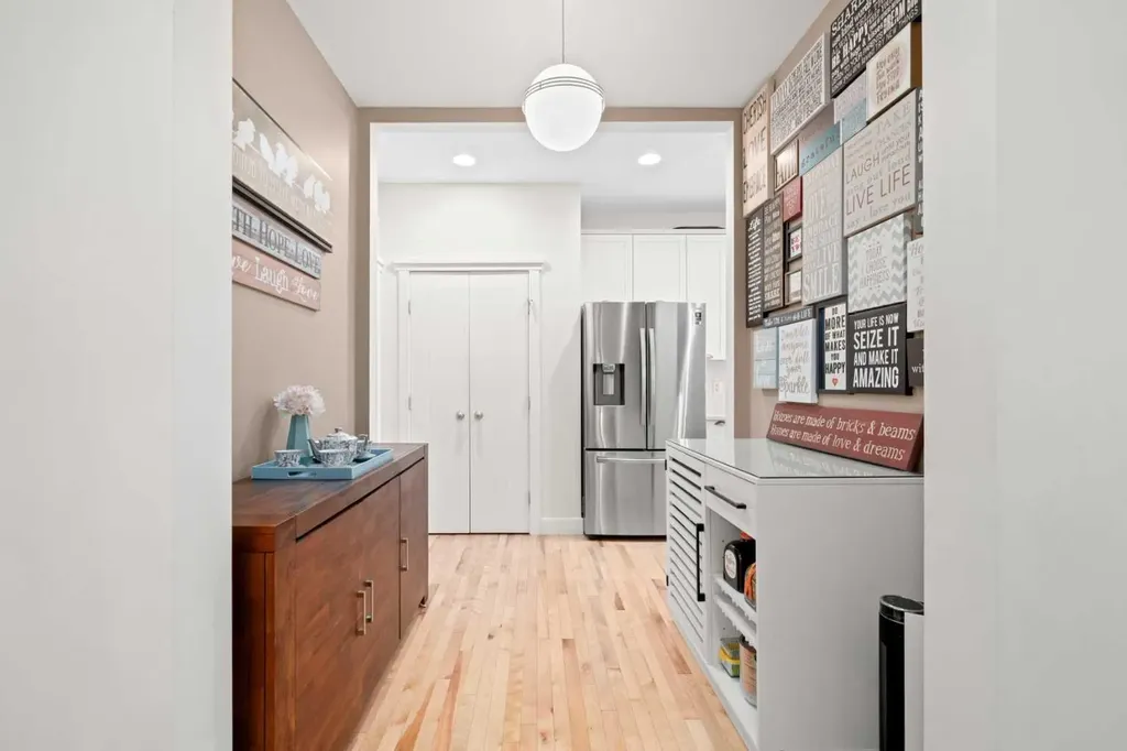 115 Mahogany Way SE Calgary AB T3M 1N5