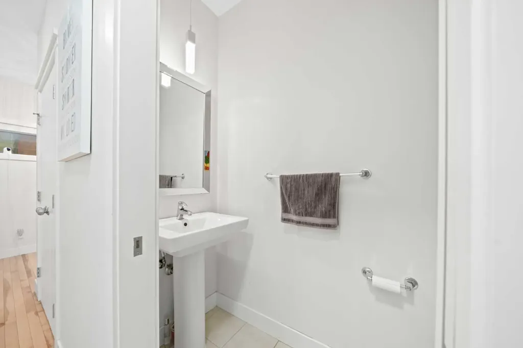 115 Mahogany Way SE Calgary AB T3M 1N5