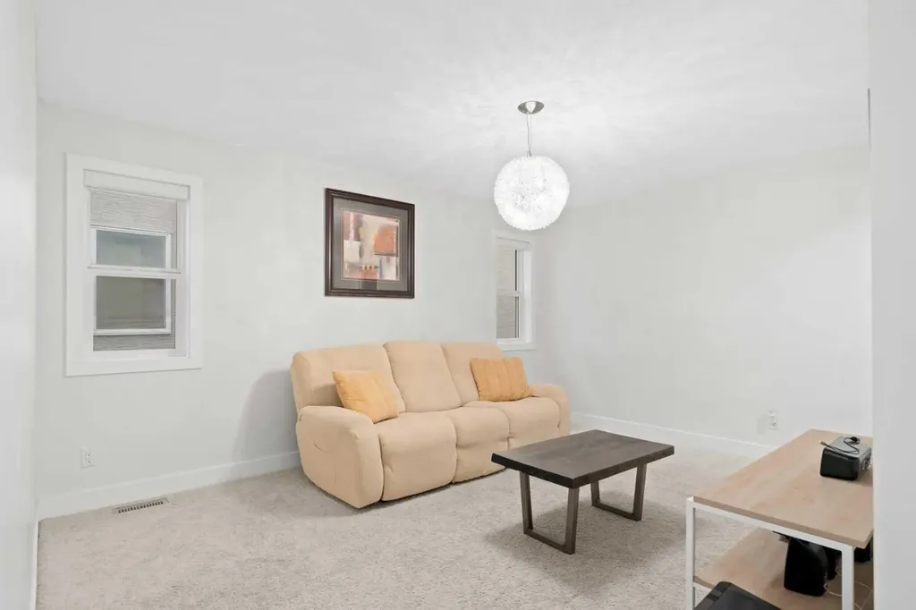 115 Mahogany Way SE Calgary AB T3M 1N5
