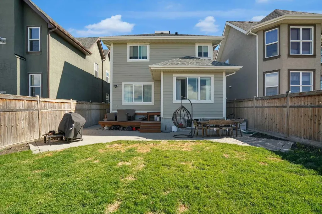 115 Mahogany Way SE Calgary AB T3M 1N5