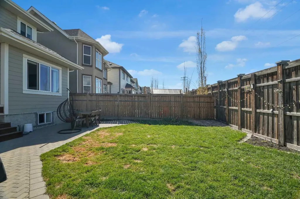 115 Mahogany Way SE Calgary AB T3M 1N5