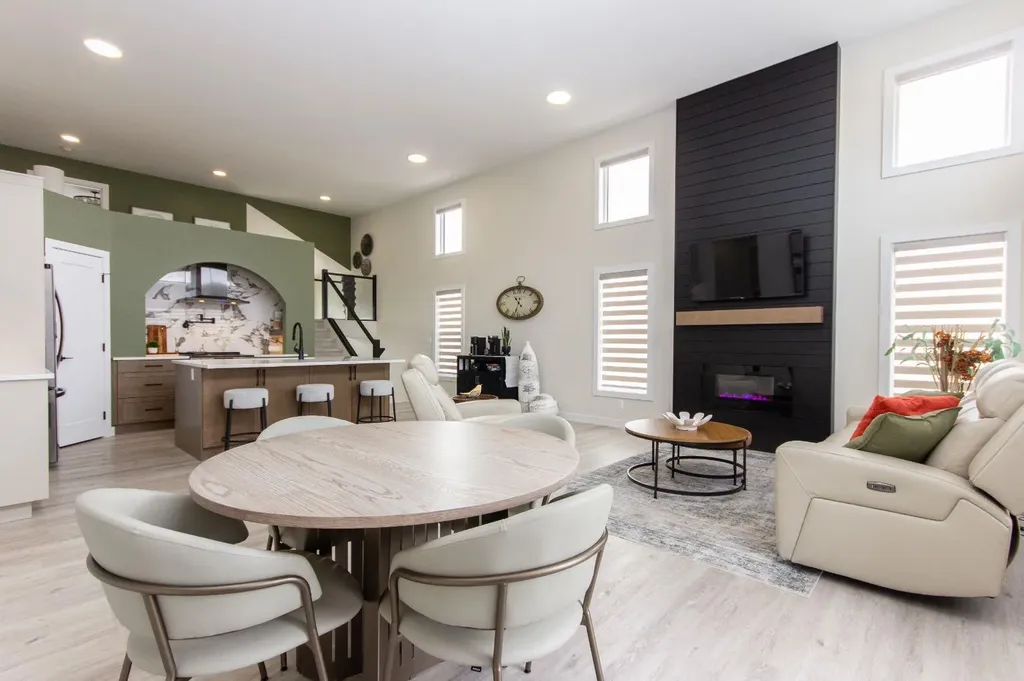 224 Emerald Drive Red Deer AB T4P 3E2