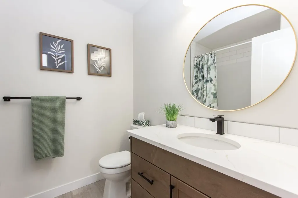 224 Emerald Drive Red Deer AB T4P 3E2