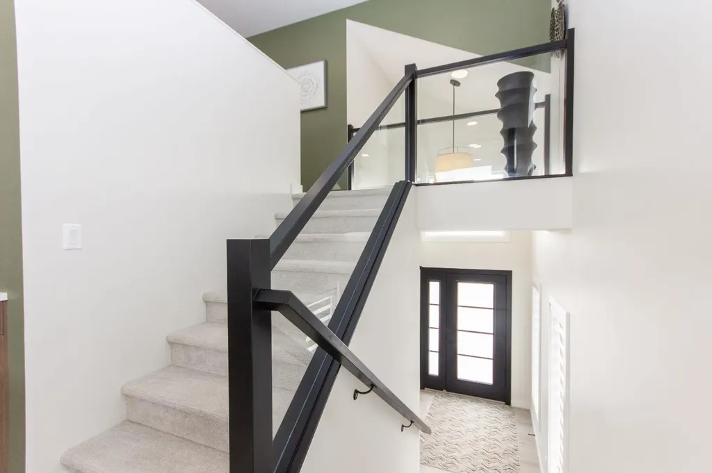 224 Emerald Drive Red Deer AB T4P 3E2