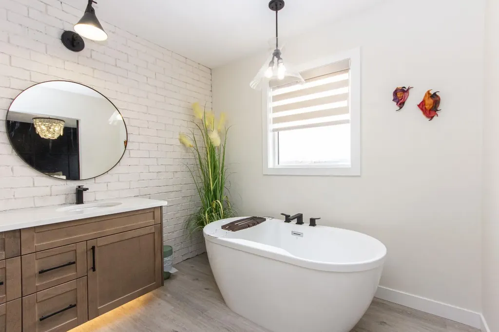 224 Emerald Drive Red Deer AB T4P 3E2