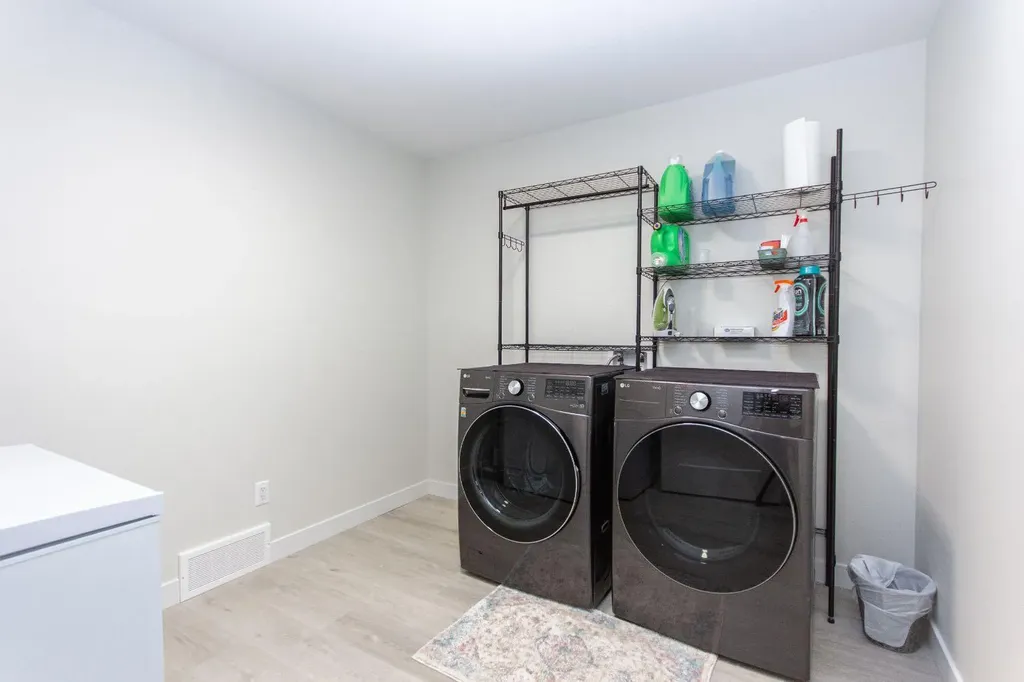 224 Emerald Drive Red Deer AB T4P 3E2