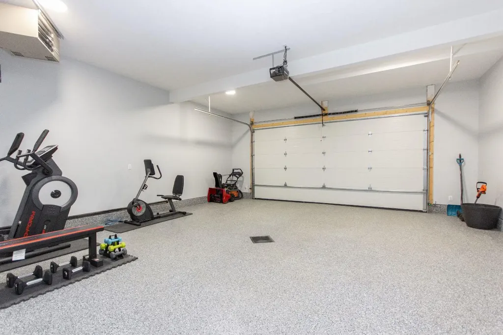 224 Emerald Drive Red Deer AB T4P 3E2
