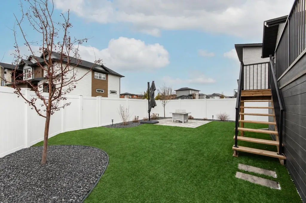 224 Emerald Drive Red Deer AB T4P 3E2