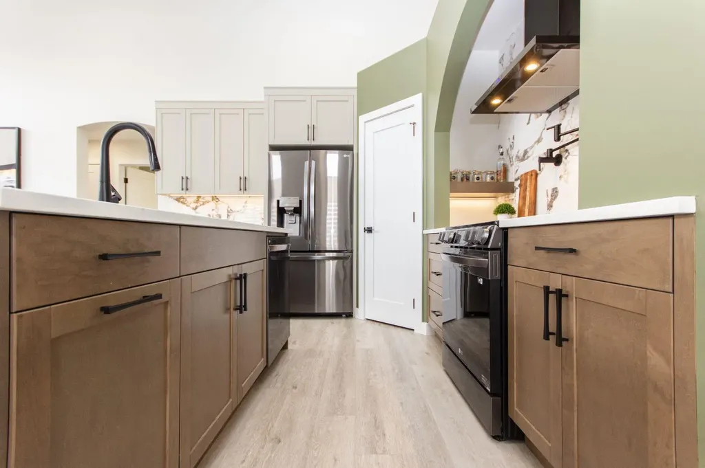 224 Emerald Drive Red Deer AB T4P 3E2