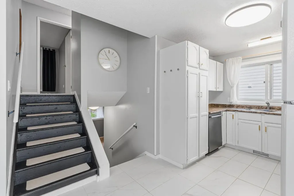 2814 45 Avenue Lloydminster SK S9V 1T1