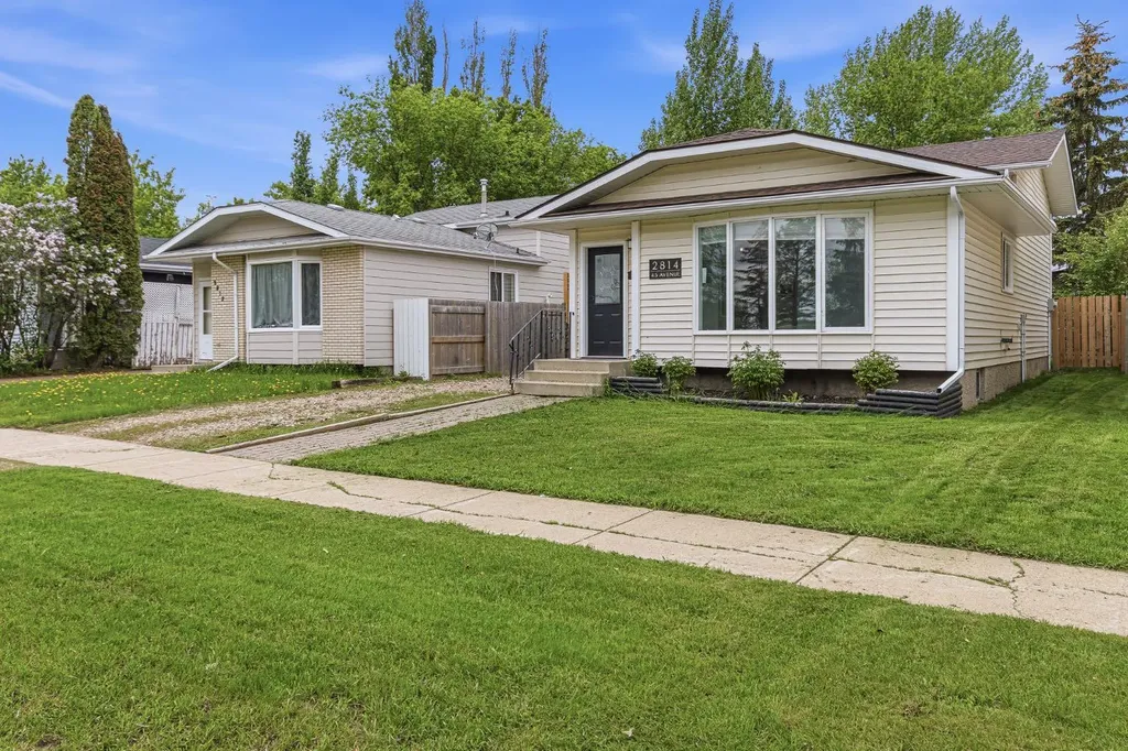 2814 45 Avenue Lloydminster SK S9V 1T1