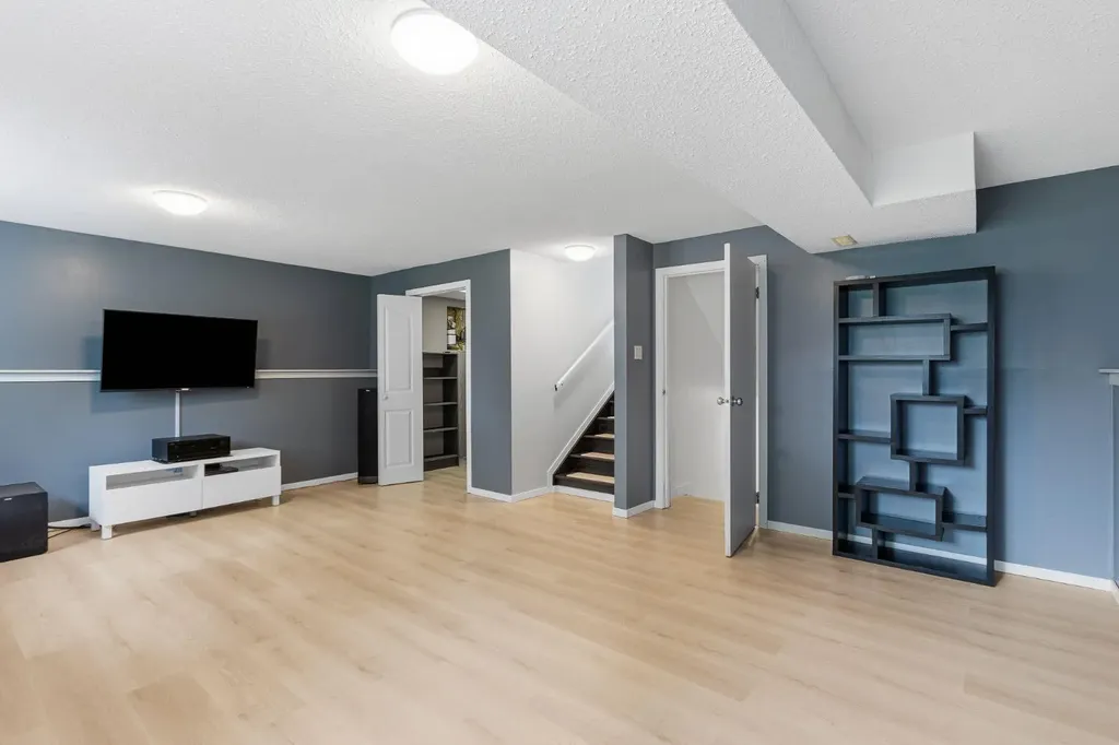 2814 45 Avenue Lloydminster SK S9V 1T1