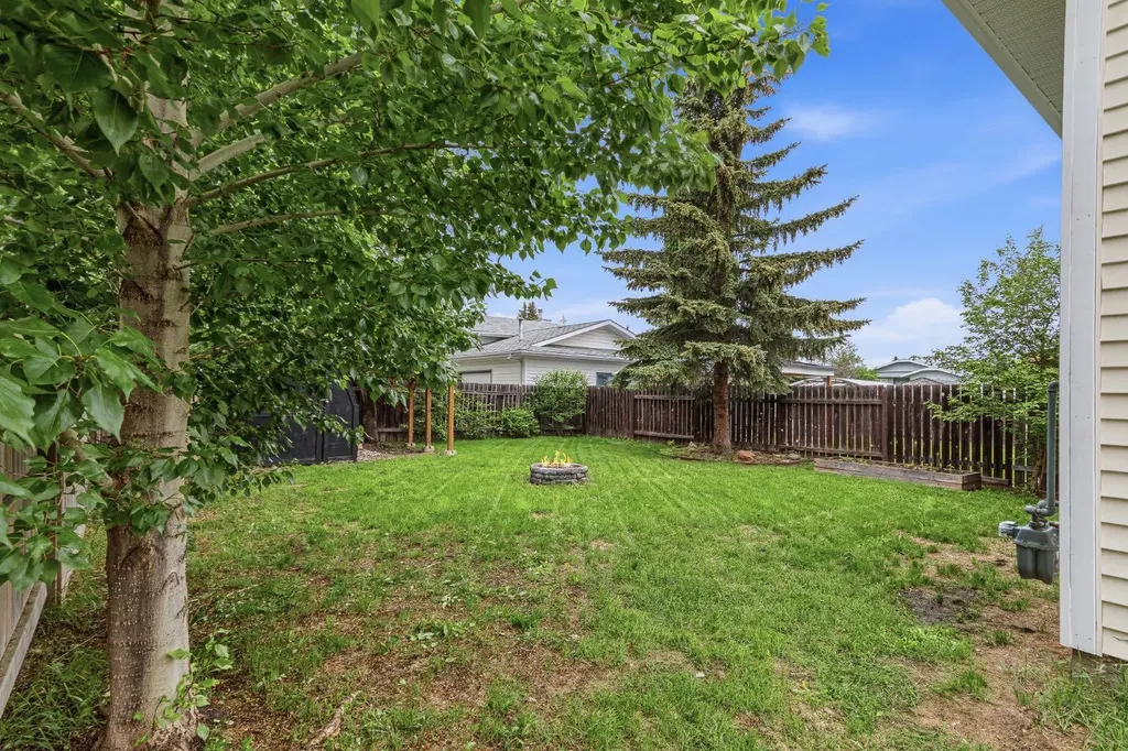 2814 45 Avenue Lloydminster SK S9V 1T1