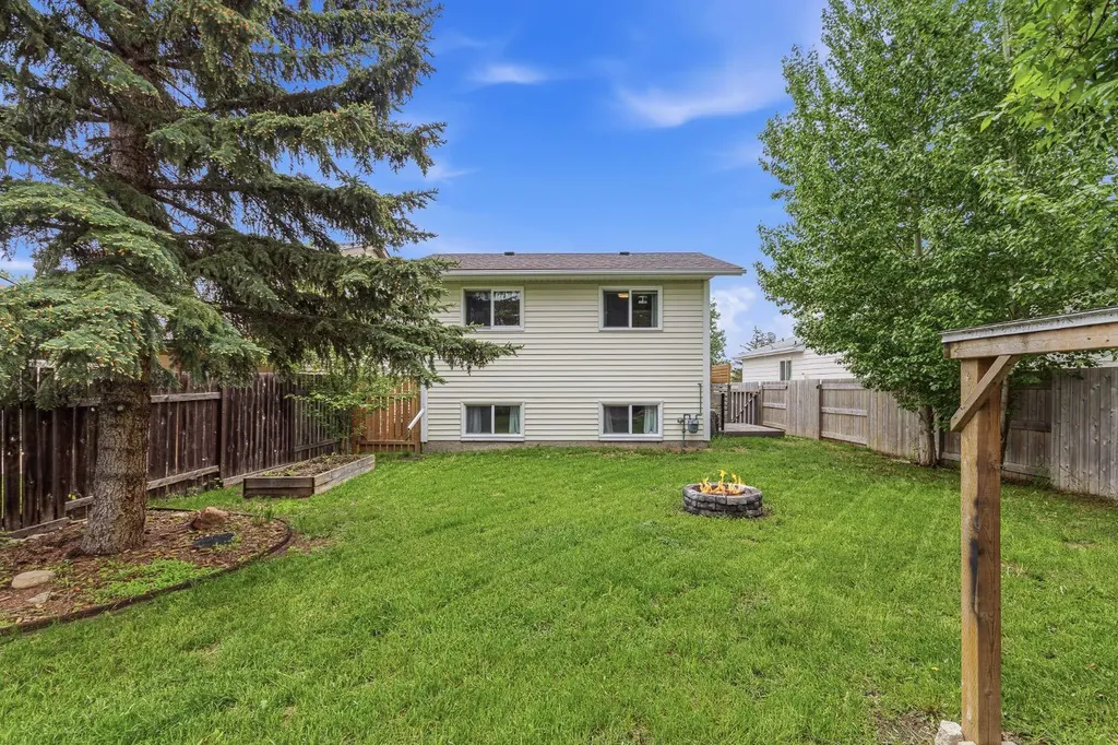 2814 45 Avenue Lloydminster SK S9V 1T1