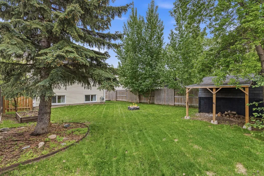 2814 45 Avenue Lloydminster SK S9V 1T1