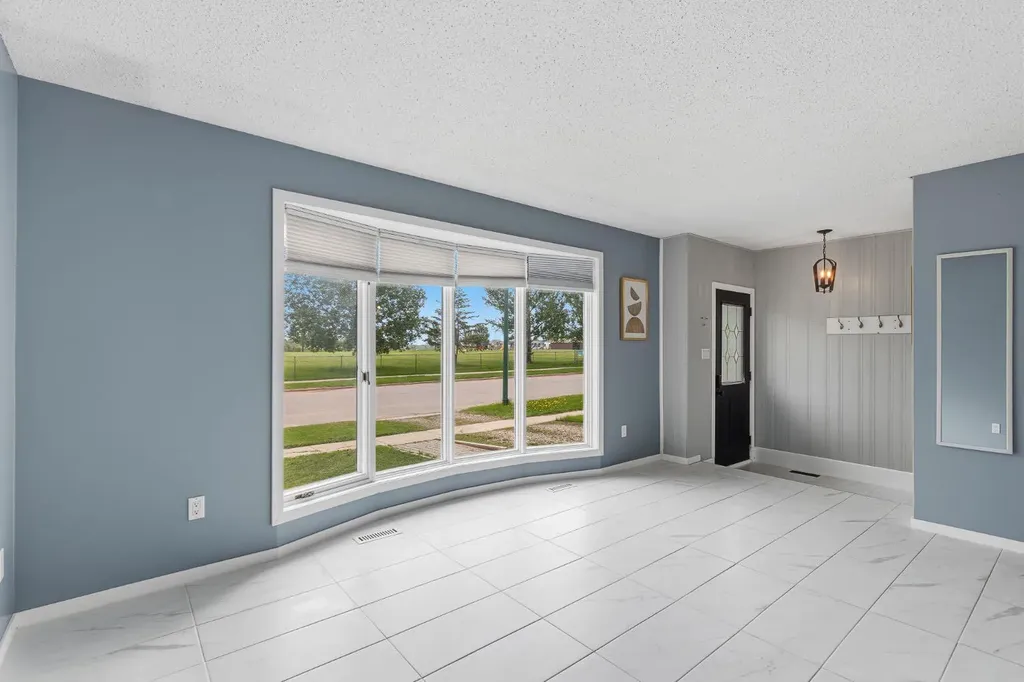 2814 45 Avenue Lloydminster SK S9V 1T1