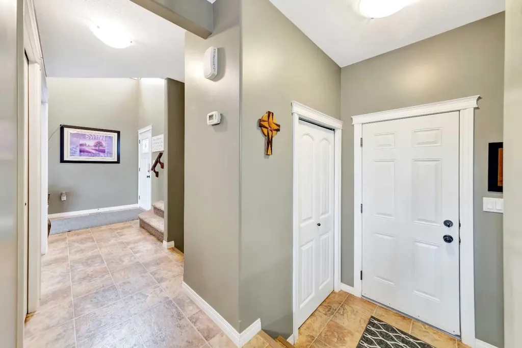 2111 56 Avenue Lloydminster AB T9V 2W2