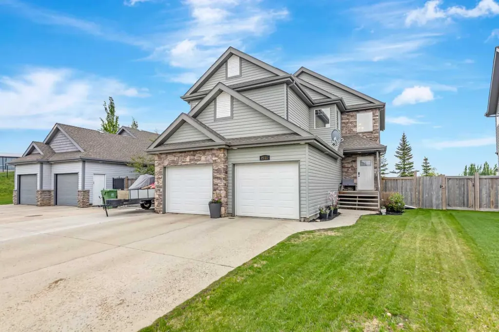2111 56 Avenue Lloydminster AB T9V 2W2