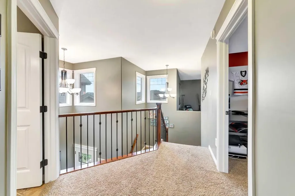 2111 56 Avenue Lloydminster AB T9V 2W2