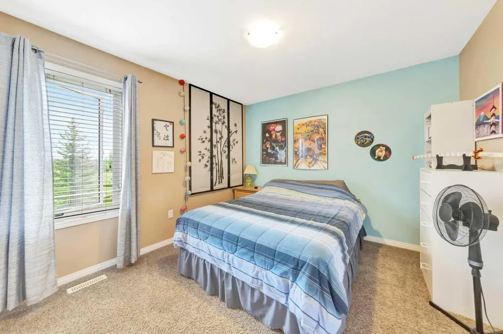2111 56 Avenue Lloydminster AB T9V 2W2
