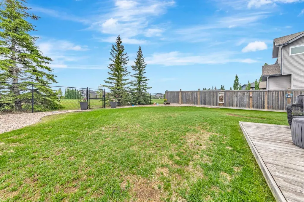 2111 56 Avenue Lloydminster AB T9V 2W2