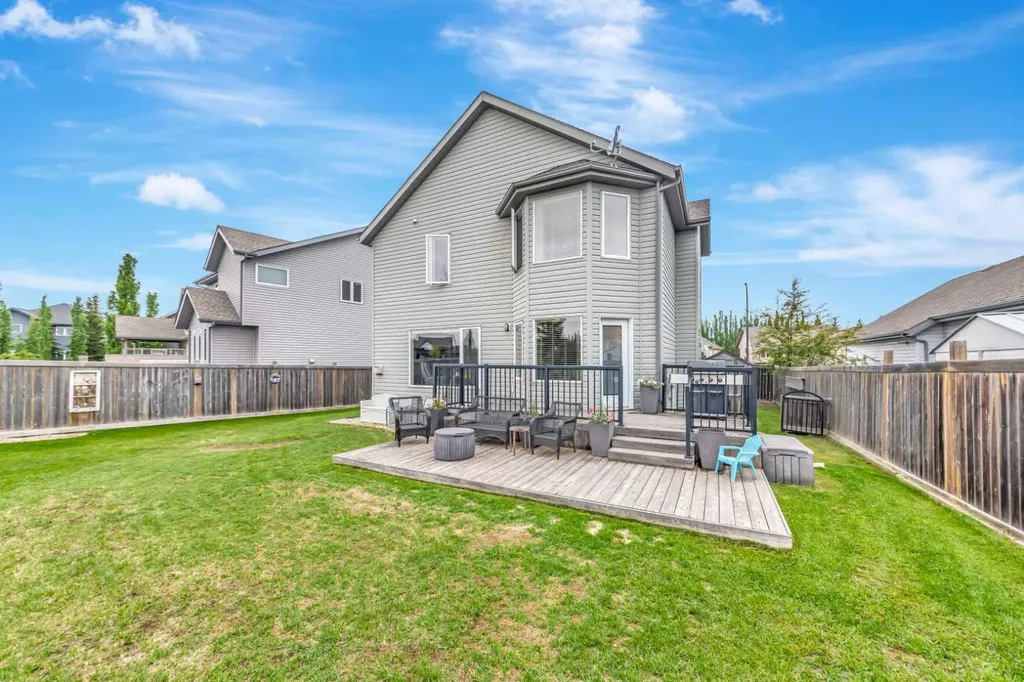 2111 56 Avenue Lloydminster AB T9V 2W2