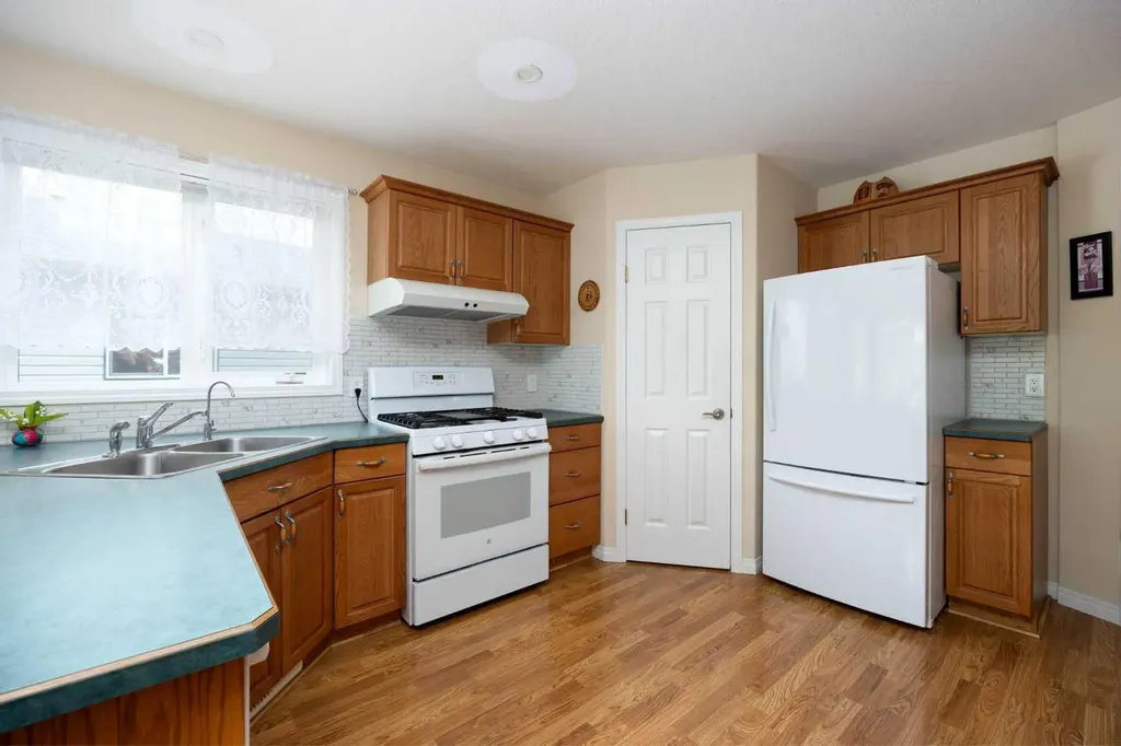 169 Eglert Drive Fort Mcmurray AB T9K 1V2