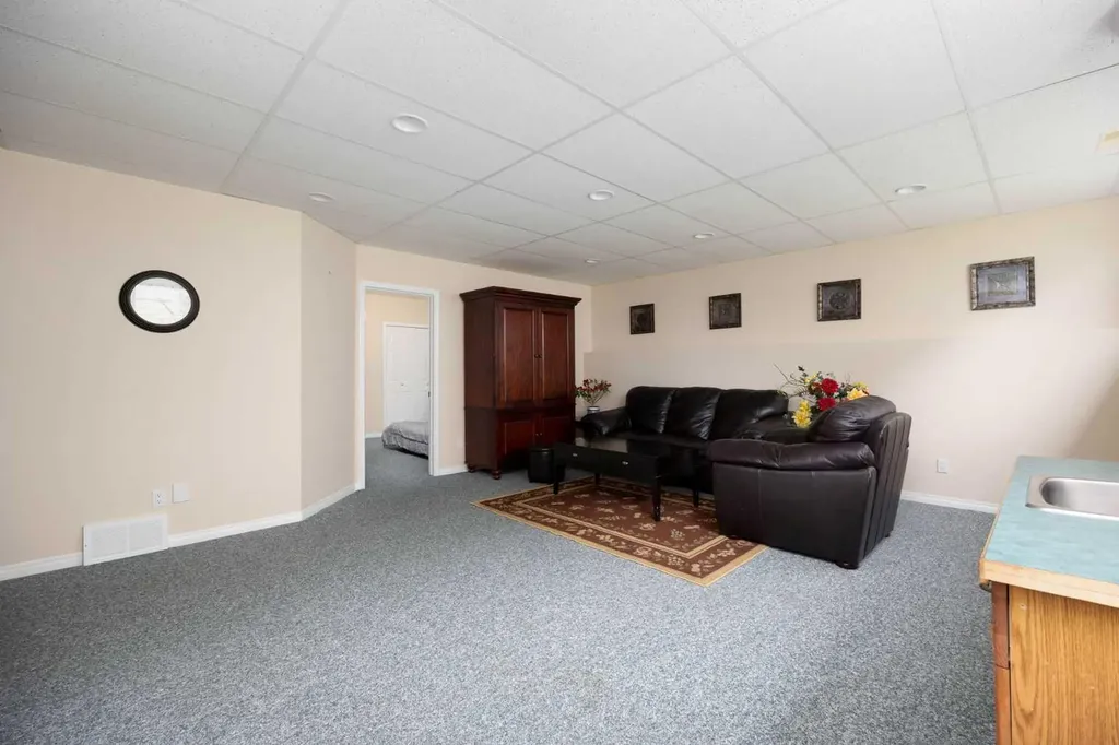 169 Eglert Drive Fort Mcmurray AB T9K 1V2