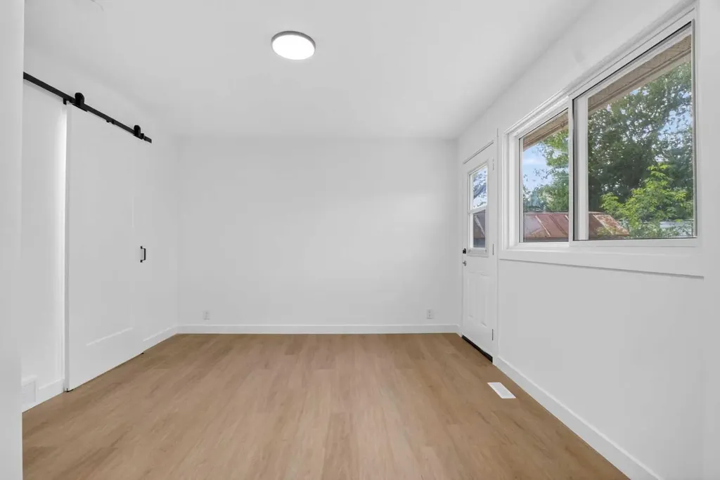 304 Beddington Circle NE Calgary AB T3K 1K7
