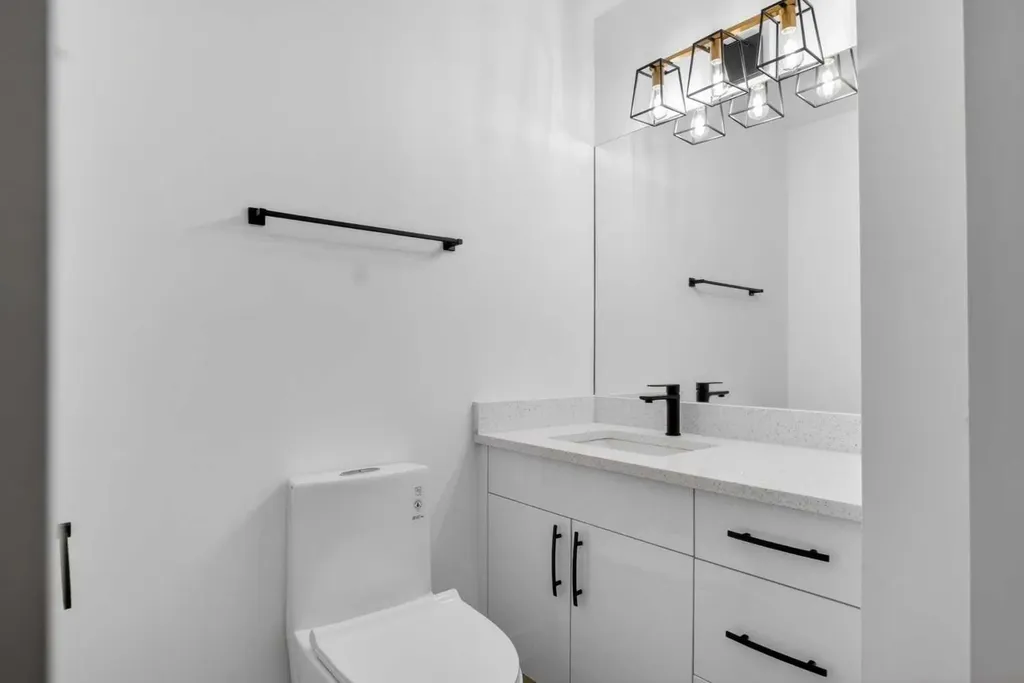 304 Beddington Circle NE Calgary AB T3K 1K7