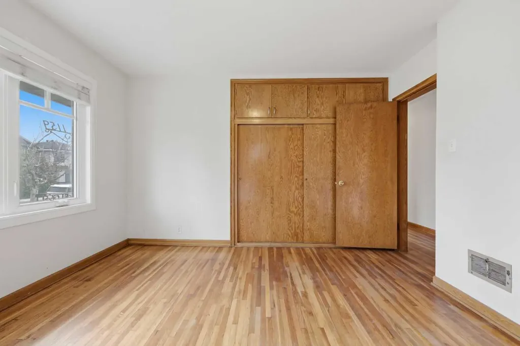 1159 Radnor Avenue NE Calgary AB T2E 5H7