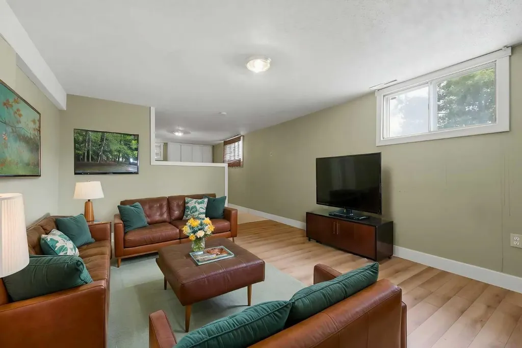 1159 Radnor Avenue NE Calgary AB T2E 5H7