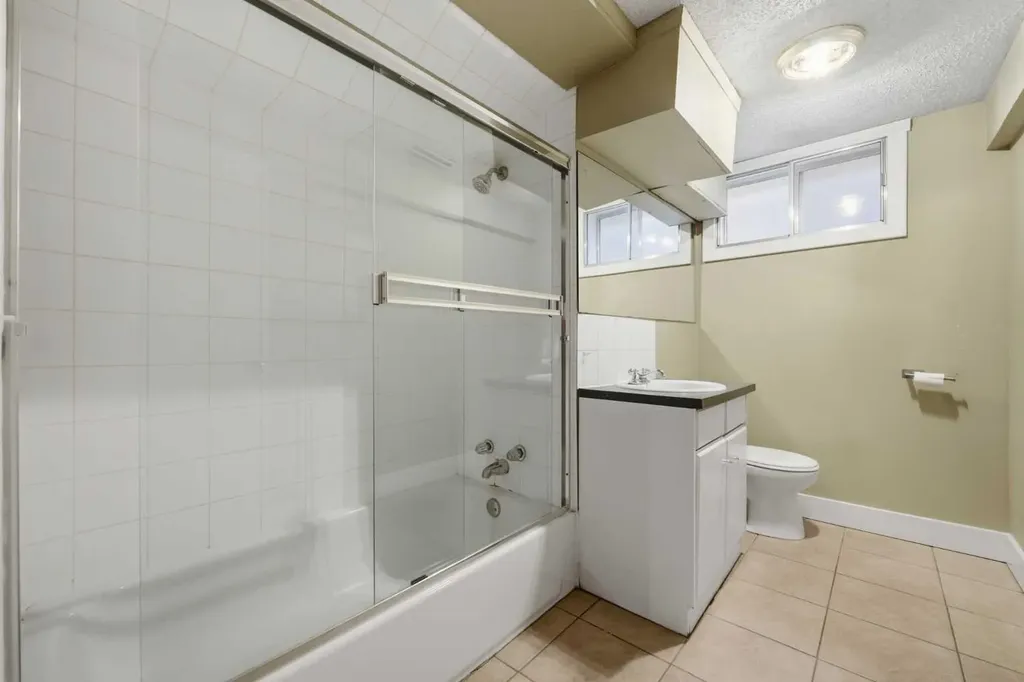 1159 Radnor Avenue NE Calgary AB T2E 5H7