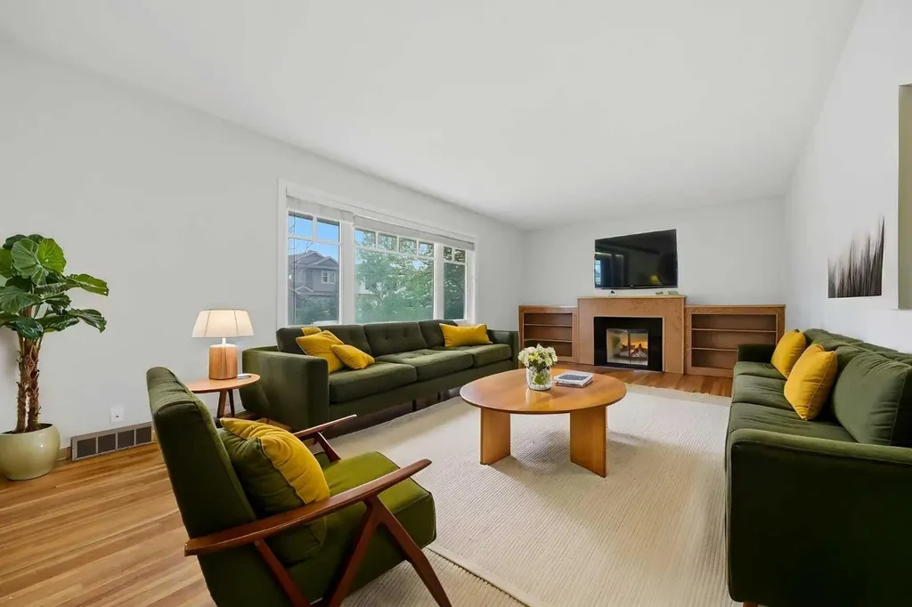 1159 Radnor Avenue NE Calgary AB T2E 5H7
