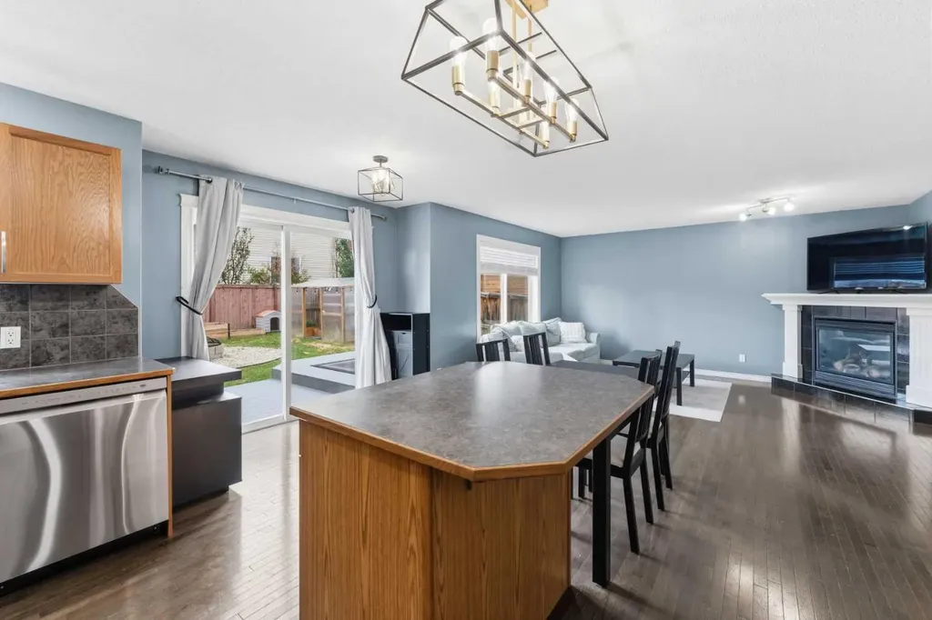 344 Sagewood Place SW Airdrie AB T4B 3M8