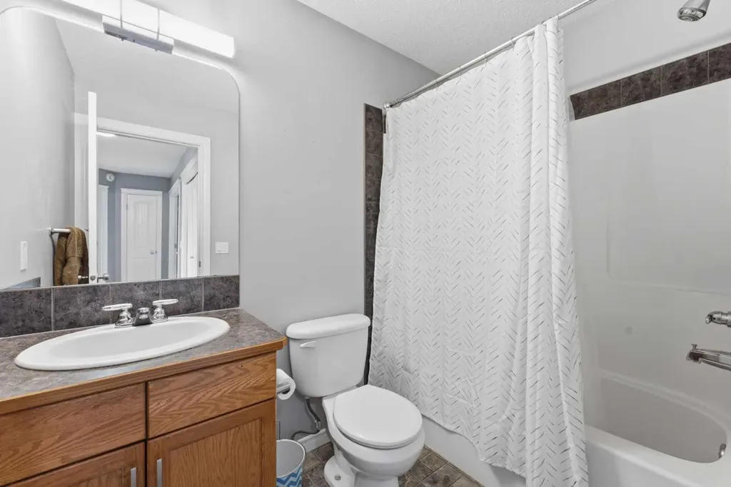344 Sagewood Place SW Airdrie AB T4B 3M8