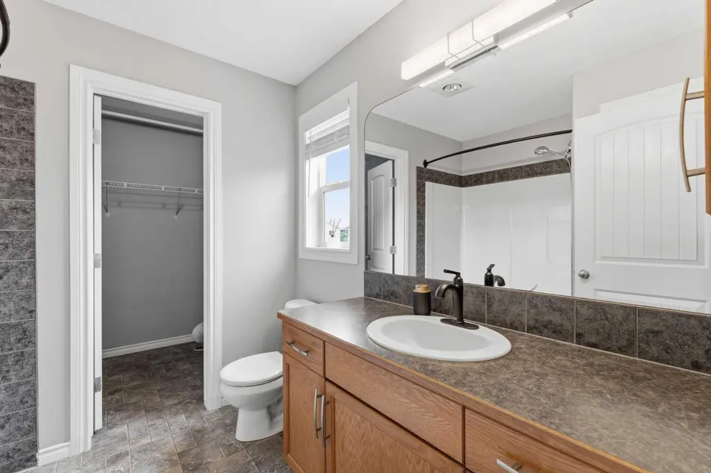 344 Sagewood Place SW Airdrie AB T4B 3M8
