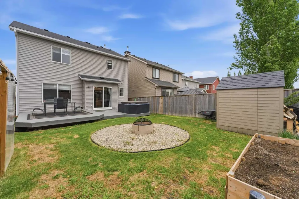 344 Sagewood Place SW Airdrie AB T4B 3M8
