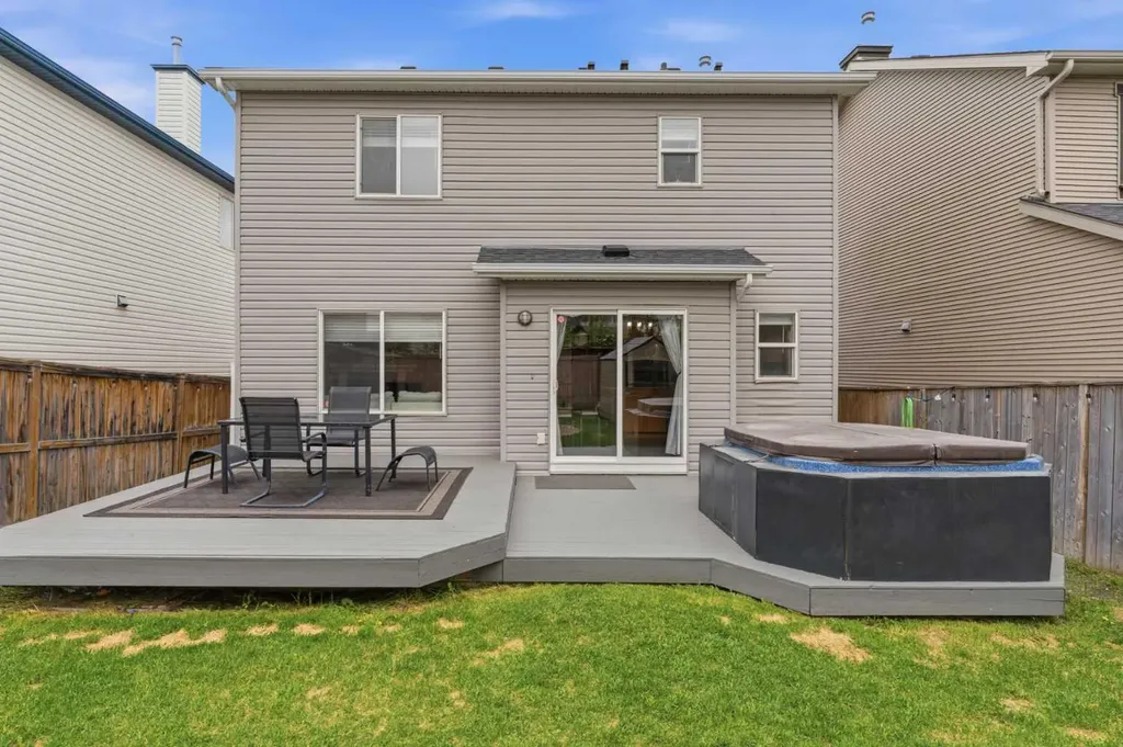 344 Sagewood Place SW Airdrie AB T4B 3M8