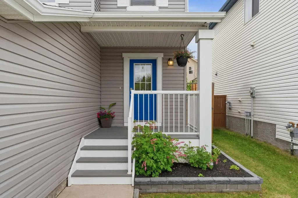 344 Sagewood Place SW Airdrie AB T4B 3M8