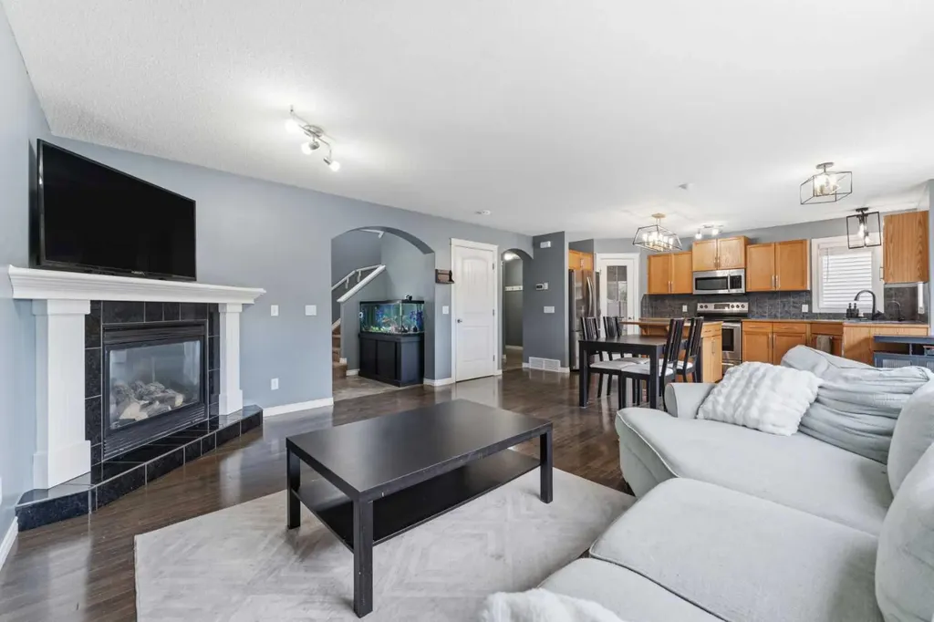 344 Sagewood Place SW Airdrie AB T4B 3M8