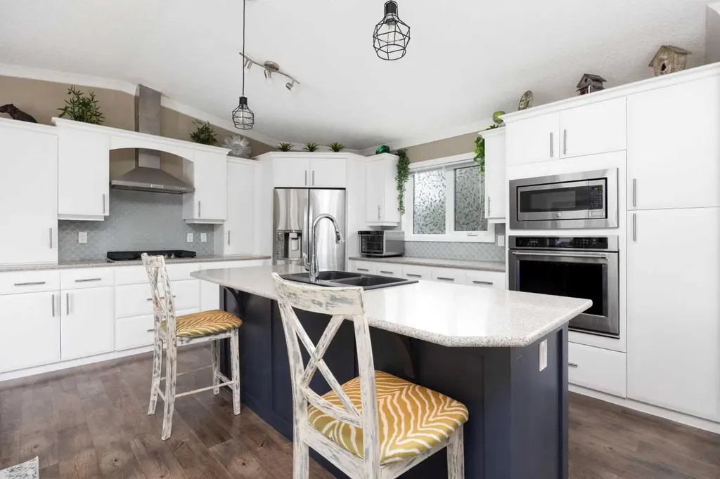 160 Grey Crescent Fort Mcmurray AB T9H 2N5