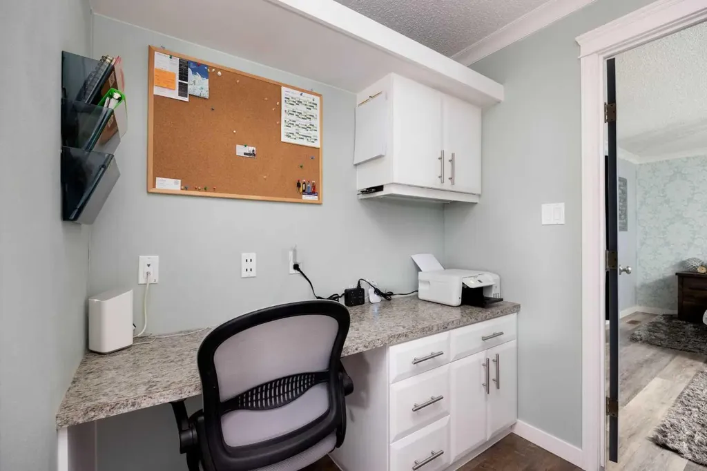 160 Grey Crescent Fort Mcmurray AB T9H 2N5