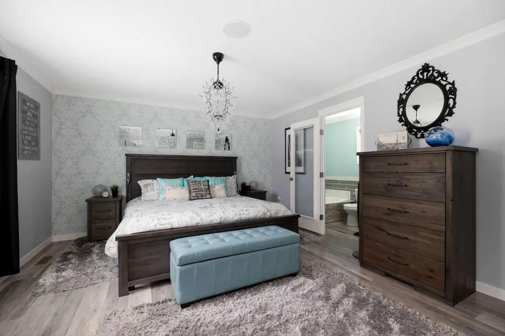 160 Grey Crescent Fort Mcmurray AB T9H 2N5