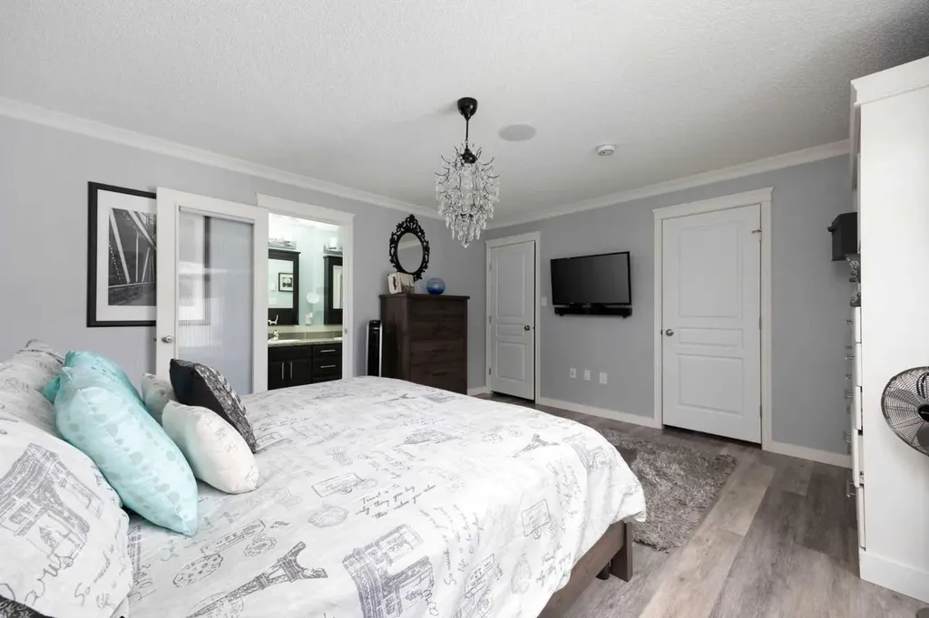 160 Grey Crescent Fort Mcmurray AB T9H 2N5